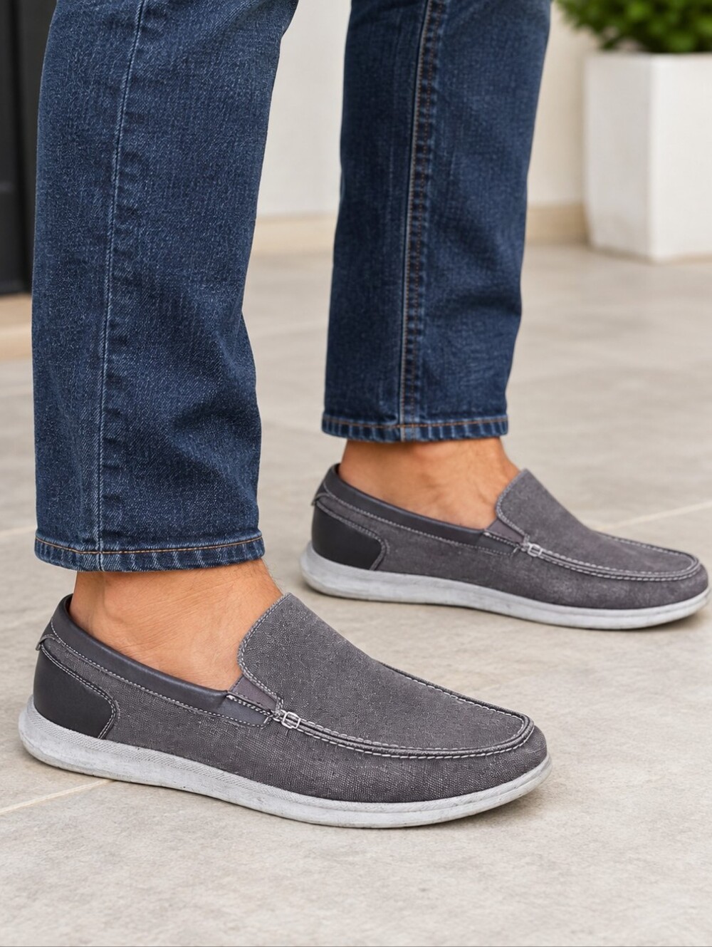 Florsheim Canvas And Leather Upper Casual Slip-On Loafers in Gray for Men. 10M.